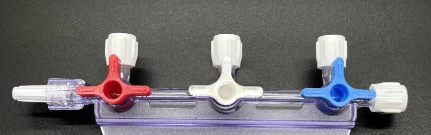 医用三连三通，三排三通阀