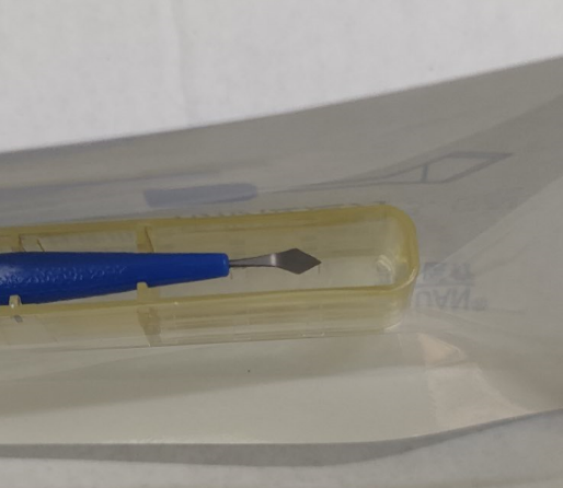 一次性使用无菌眼科手术刀（角形隧道刀）